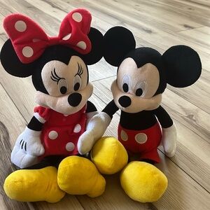 Mickey Mouse Minnie Mouse